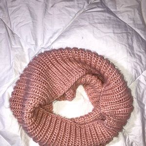 Knitted infinity scarves
